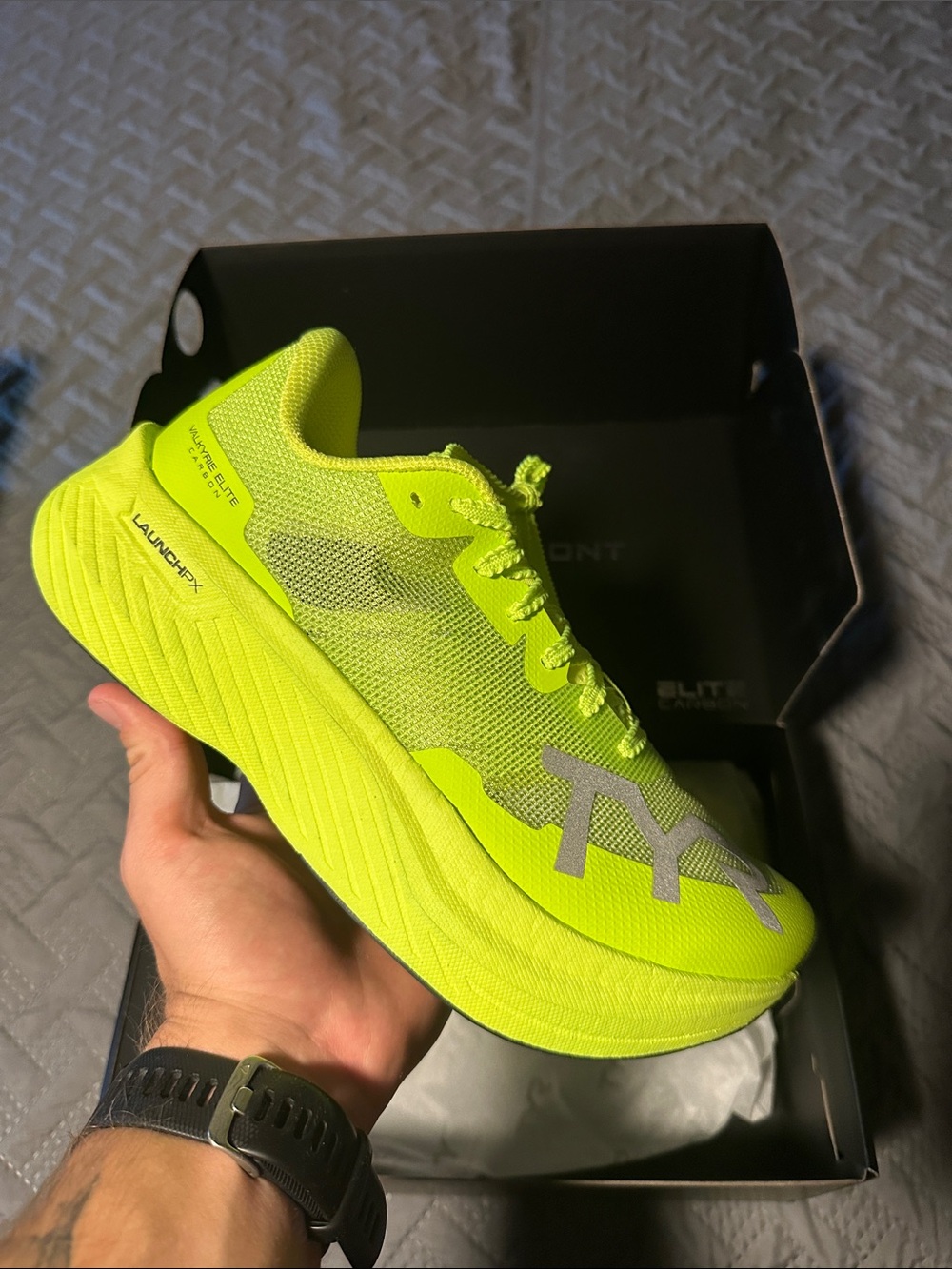 TYR Valkyrie Elite Carbon Running Shoe - BRAND NEW